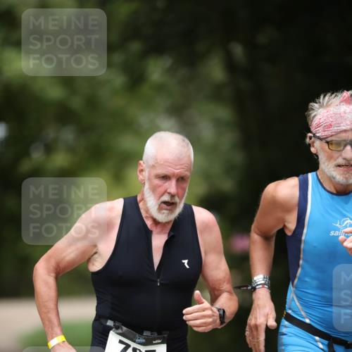 30.08.2026 - Elbe Triathlon Hamburg Antke Förster http://msf.ph/oto/10104804 30.08.2026 11:57:32 Laufen 787 meine-sportfotos.de