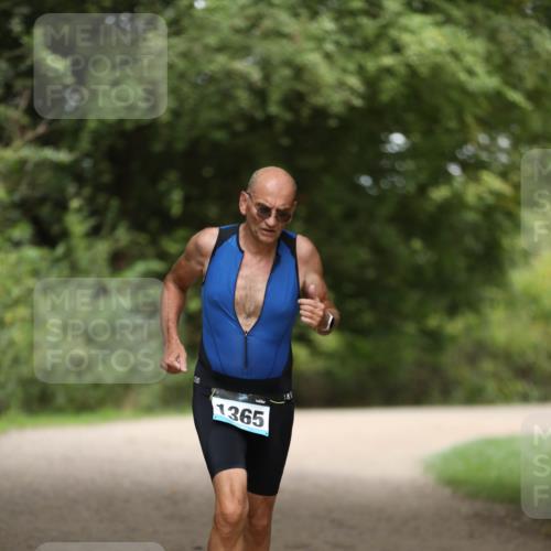 30.08.2026 - Elbe Triathlon Hamburg Antke Förster http://msf.ph/oto/10104808 30.08.2026 11:57:38 Laufen 1365 meine-sportfotos.de