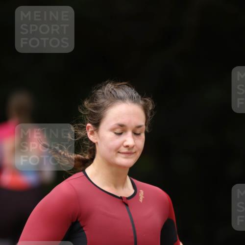 30.08.2026 - Elbe Triathlon Hamburg Antke Förster http://msf.ph/oto/10104828 30.08.2026 11:57:45 Laufen 801 meine-sportfotos.de