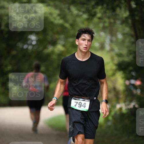 30.08.2026 - Elbe Triathlon Hamburg Antke Förster http://msf.ph/oto/10104832 30.08.2026 11:57:51 Laufen 794 meine-sportfotos.de