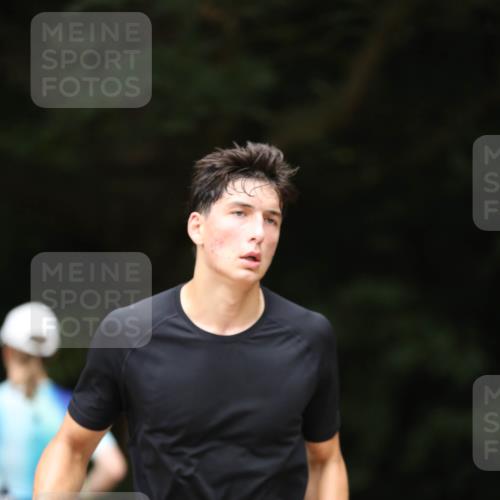 30.08.2026 - Elbe Triathlon Hamburg Antke Förster http://msf.ph/oto/10104838 30.08.2026 11:57:52 Laufen 794 meine-sportfotos.de