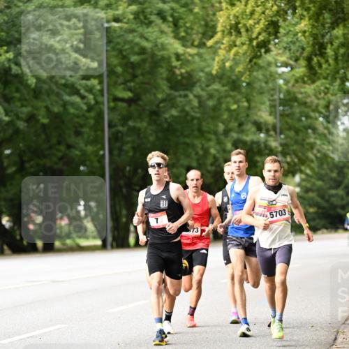 06.09.2026 - CURREX Alsterlauf Dr. Thomas Lammeyer http://msf.ph/oto/10113107 06.09.2026 09:04:14 Laufen 7, 5703, 73 meine-sportfotos.de