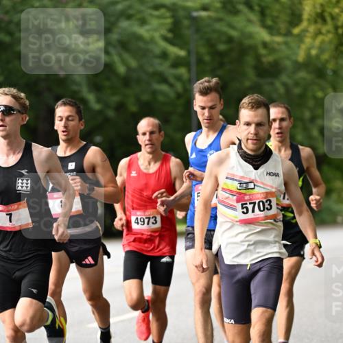 06.09.2026 - CURREX Alsterlauf Dr. Thomas Lammeyer http://msf.ph/oto/10113115 06.09.2026 09:04:15 Laufen 4973, 5703 meine-sportfotos.de
