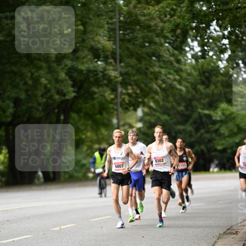 06.09.2026 - CURREX Alsterlauf Dr. Thomas Lammeyer http://msf.ph/oto/10113125 06.09.2026 09:04:17 Laufen 6007, 6302, 5751 meine-sportfotos.de