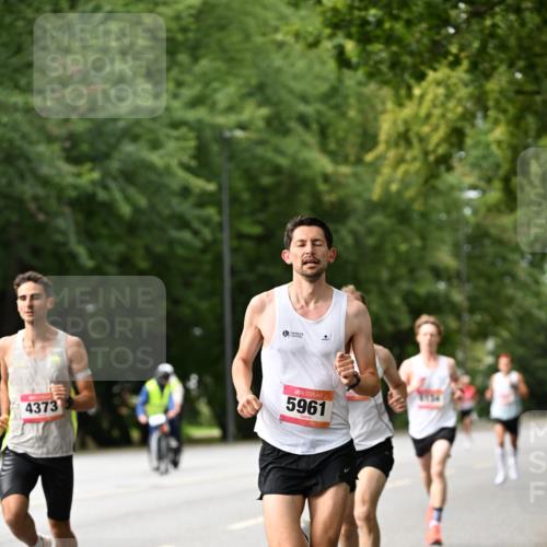 06.09.2026 - CURREX Alsterlauf Dr. Thomas Lammeyer http://msf.ph/oto/10113175 06.09.2026 09:04:25 Laufen 4373, 5961 meine-sportfotos.de
