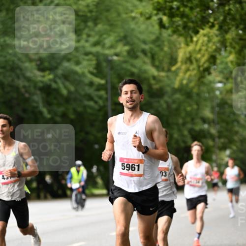 06.09.2026 - CURREX Alsterlauf Dr. Thomas Lammeyer http://msf.ph/oto/10113176 06.09.2026 09:04:25 Laufen 45, 5961, 03 meine-sportfotos.de