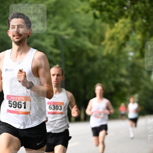 06.09.2026 - CURREX Alsterlauf Dr. Thomas Lammeyer http://msf.ph/oto/10113181 06.09.2026 09:04:26 Laufen 5961, 6303 meine-sportfotos.de
