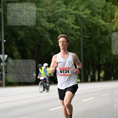 06.09.2026 - CURREX Alsterlauf Dr. Thomas Lammeyer http://msf.ph/oto/10113186 06.09.2026 09:04:27 Laufen 6134 meine-sportfotos.de