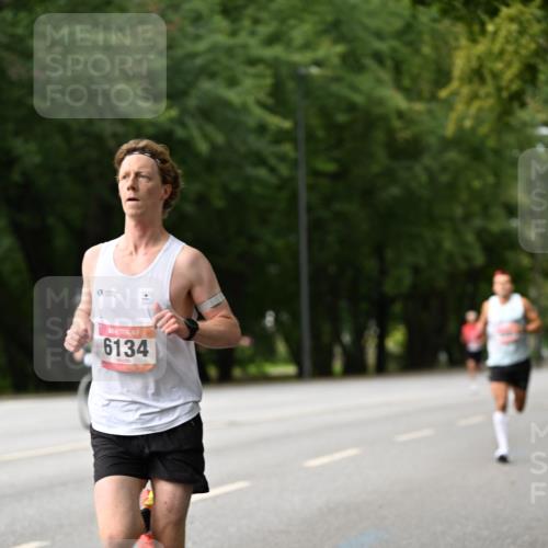 06.09.2026 - CURREX Alsterlauf Dr. Thomas Lammeyer http://msf.ph/oto/10113188 06.09.2026 09:04:27 Laufen 6134 meine-sportfotos.de
