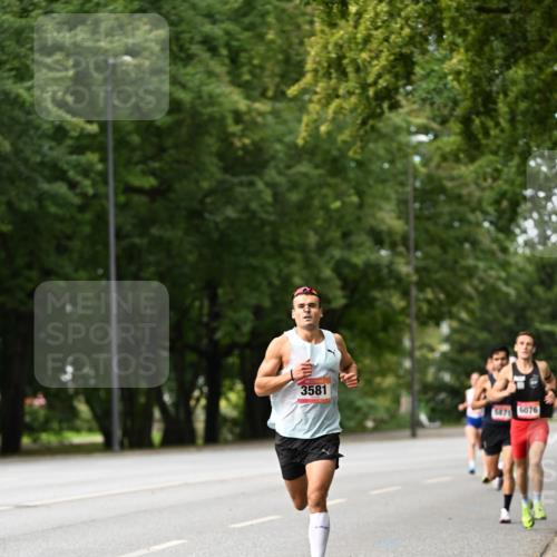 06.09.2026 - CURREX Alsterlauf Dr. Thomas Lammeyer http://msf.ph/oto/10113189 06.09.2026 09:04:28 Laufen 3581, 587, 6076 meine-sportfotos.de