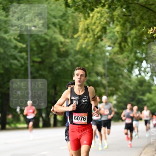 06.09.2026 - CURREX Alsterlauf Dr. Thomas Lammeyer http://msf.ph/oto/10113211 06.09.2026 09:04:32 Laufen 6076 meine-sportfotos.de