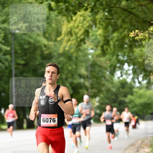 06.09.2026 - CURREX Alsterlauf Dr. Thomas Lammeyer http://msf.ph/oto/10113213 06.09.2026 09:04:32 Laufen 6076 meine-sportfotos.de