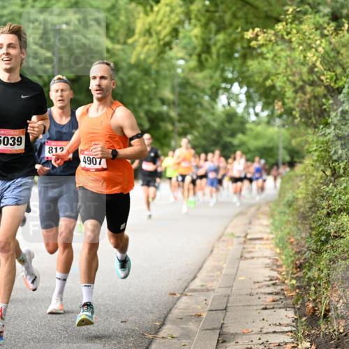 06.09.2026 - CURREX Alsterlauf Dr. Thomas Lammeyer http://msf.ph/oto/10113300 06.09.2026 09:04:47 Laufen 5384, 5039, 812, 4907 meine-sportfotos.de