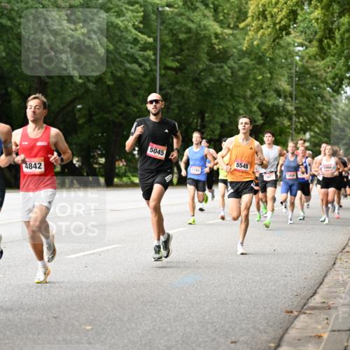 06.09.2026 - CURREX Alsterlauf Dr. Thomas Lammeyer http://msf.ph/oto/10113314 06.09.2026 09:04:50 Laufen 24, 4842, 5045, 5994, 5545, 8194, 5617, 5455 meine-sportfotos.de