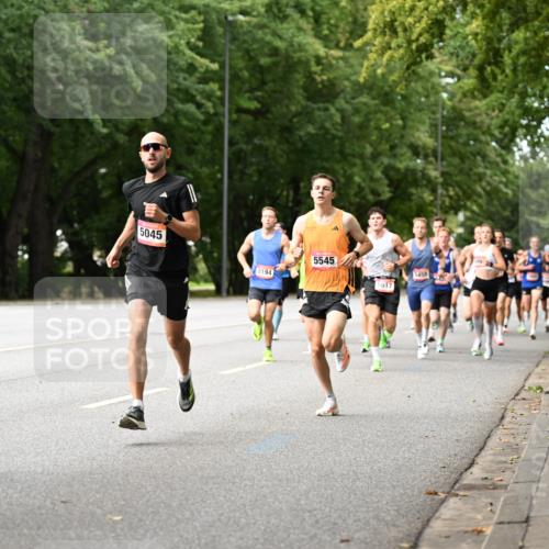 06.09.2026 - CURREX Alsterlauf Dr. Thomas Lammeyer http://msf.ph/oto/10113317 06.09.2026 09:04:50 Laufen 5045, 4842, 8194, 5545, 5617, 5455 meine-sportfotos.de