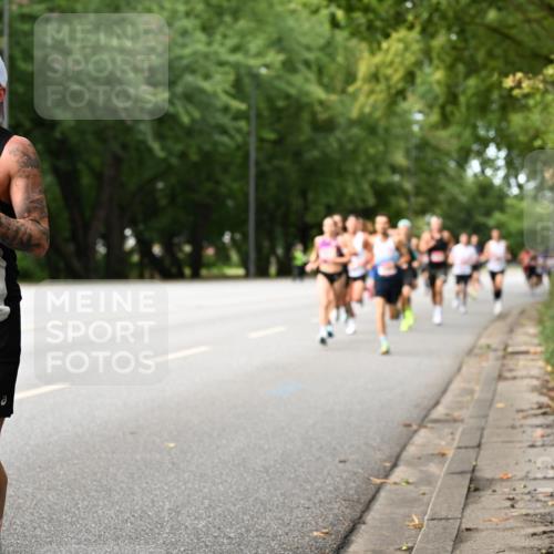 06.09.2026 - CURREX Alsterlauf Dr. Thomas Lammeyer http://msf.ph/oto/10113374 06.09.2026 09:04:58 Laufen 5344 meine-sportfotos.de