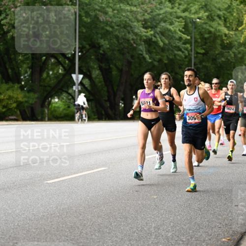 06.09.2026 - CURREX Alsterlauf Dr. Thomas Lammeyer http://msf.ph/oto/10113384 06.09.2026 09:05:00 Laufen 5631, 309, 5624, 5072 meine-sportfotos.de