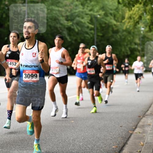 06.09.2026 - CURREX Alsterlauf Dr. Thomas Lammeyer http://msf.ph/oto/10113391 06.09.2026 09:05:01 Laufen 5831, 5452, 3099, 8177 meine-sportfotos.de