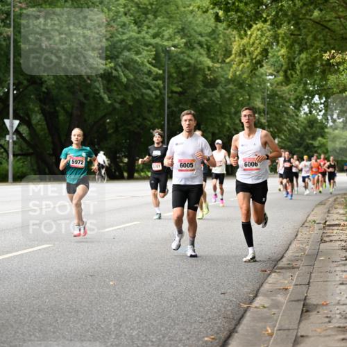 06.09.2026 - CURREX Alsterlauf Dr. Thomas Lammeyer http://msf.ph/oto/10113409 06.09.2026 09:05:04 Laufen 5972, 8151, 6005, 6006 meine-sportfotos.de
