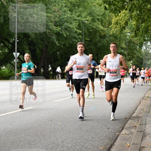06.09.2026 - CURREX Alsterlauf Dr. Thomas Lammeyer http://msf.ph/oto/10113412 06.09.2026 09:05:04 Laufen 5, 815, 6005, 2021, 8039, 6006 meine-sportfotos.de
