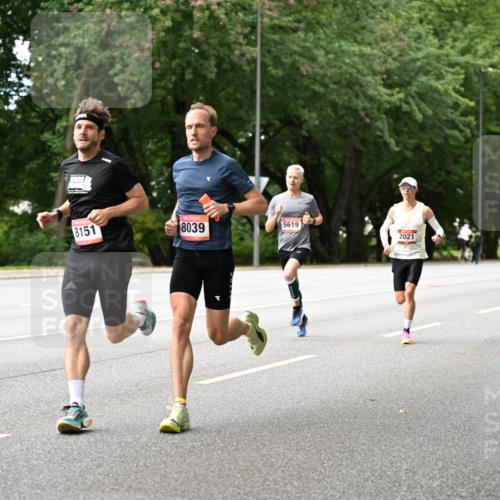 06.09.2026 - CURREX Alsterlauf Dr. Thomas Lammeyer http://msf.ph/oto/10113427 06.09.2026 09:05:06 Laufen 8151, 8039, 5619, 2021 meine-sportfotos.de