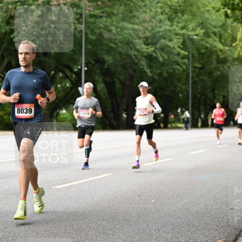 06.09.2026 - CURREX Alsterlauf Dr. Thomas Lammeyer http://msf.ph/oto/10113428 06.09.2026 09:05:07 Laufen 8151, 8039, 2021, 56191 meine-sportfotos.de