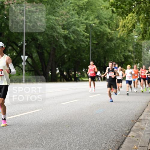 06.09.2026 - CURREX Alsterlauf Dr. Thomas Lammeyer http://msf.ph/oto/10113436 06.09.2026 09:05:08 Laufen 2021 meine-sportfotos.de