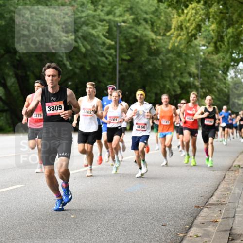 06.09.2026 - CURREX Alsterlauf Dr. Thomas Lammeyer http://msf.ph/oto/10113445 06.09.2026 09:05:10 Laufen 3809, 2802, 4626, 5340, 5375, 5001, 161, 4160 meine-sportfotos.de