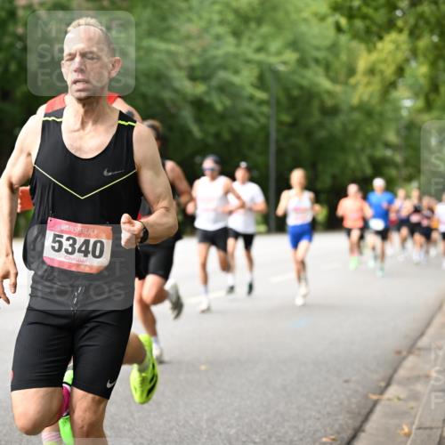06.09.2026 - CURREX Alsterlauf Dr. Thomas Lammeyer http://msf.ph/oto/10113469 06.09.2026 09:05:13 Laufen 5340 meine-sportfotos.de