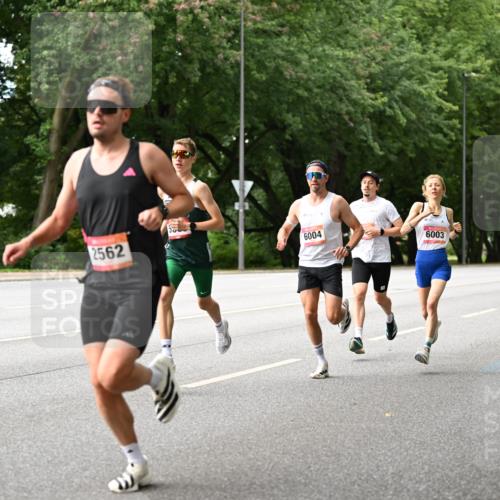 06.09.2026 - CURREX Alsterlauf Dr. Thomas Lammeyer http://msf.ph/oto/10113473 06.09.2026 09:05:14 Laufen 2562, 6004, 6003, 4678 meine-sportfotos.de