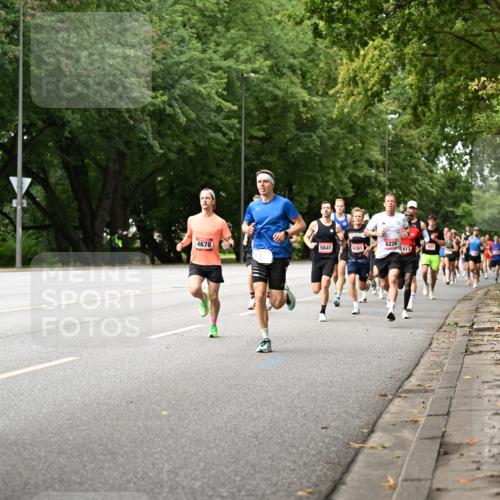 06.09.2026 - CURREX Alsterlauf Dr. Thomas Lammeyer http://msf.ph/oto/10113483 06.09.2026 09:05:16 Laufen 03, 4678, 6226, 5641, 6261, 5637, 813 meine-sportfotos.de