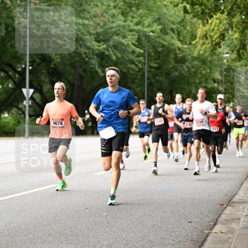 06.09.2026 - CURREX Alsterlauf Dr. Thomas Lammeyer http://msf.ph/oto/10113488 06.09.2026 09:05:17 Laufen 4678, 5641, 6226, 6261 meine-sportfotos.de