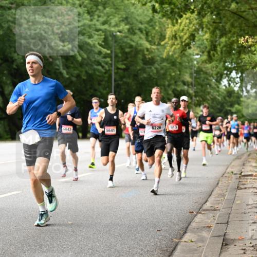 06.09.2026 - CURREX Alsterlauf Dr. Thomas Lammeyer http://msf.ph/oto/10113490 06.09.2026 09:05:17 Laufen 4678, 6043, 5641, 621, 6226, 2813 meine-sportfotos.de