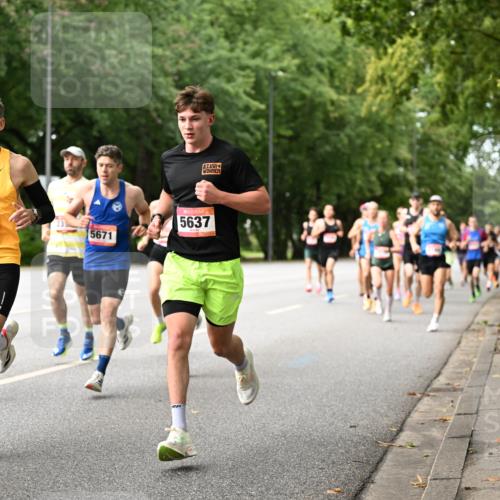 06.09.2026 - CURREX Alsterlauf Dr. Thomas Lammeyer http://msf.ph/oto/10113515 06.09.2026 09:05:21 Laufen 5059, 5671, 5637 meine-sportfotos.de