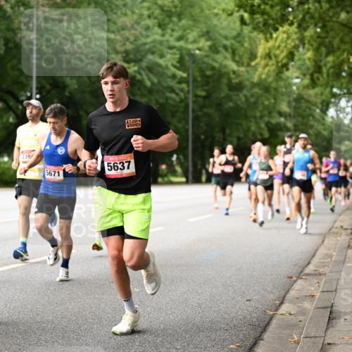 06.09.2026 - CURREX Alsterlauf Dr. Thomas Lammeyer http://msf.ph/oto/10113516 06.09.2026 09:05:21 Laufen 5059, 5671, 5637 meine-sportfotos.de
