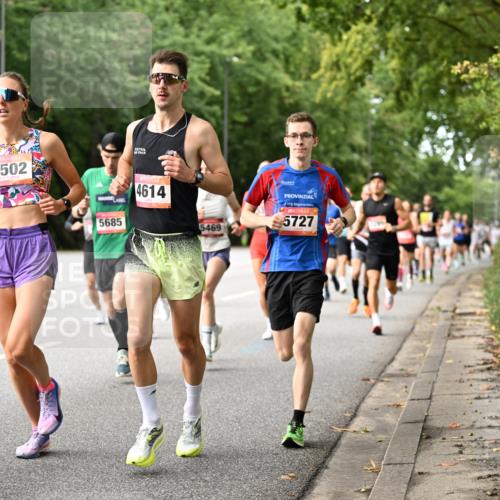 06.09.2026 - CURREX Alsterlauf Dr. Thomas Lammeyer http://msf.ph/oto/10113551 06.09.2026 09:05:26 Laufen 4502, 5685, 4614, 5469, 5727 meine-sportfotos.de