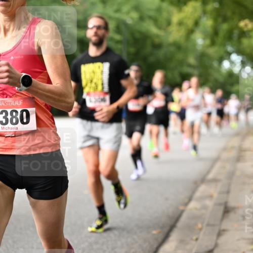 06.09.2026 - CURREX Alsterlauf Dr. Thomas Lammeyer http://msf.ph/oto/10113587 06.09.2026 09:05:32 Laufen 4380 meine-sportfotos.de