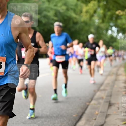 06.09.2026 - CURREX Alsterlauf Dr. Thomas Lammeyer http://msf.ph/oto/10113678 06.09.2026 09:05:44 Laufen 4175 meine-sportfotos.de