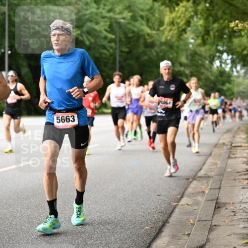 06.09.2026 - CURREX Alsterlauf Dr. Thomas Lammeyer http://msf.ph/oto/10113682 06.09.2026 09:05:45 Laufen 07, 5663 meine-sportfotos.de