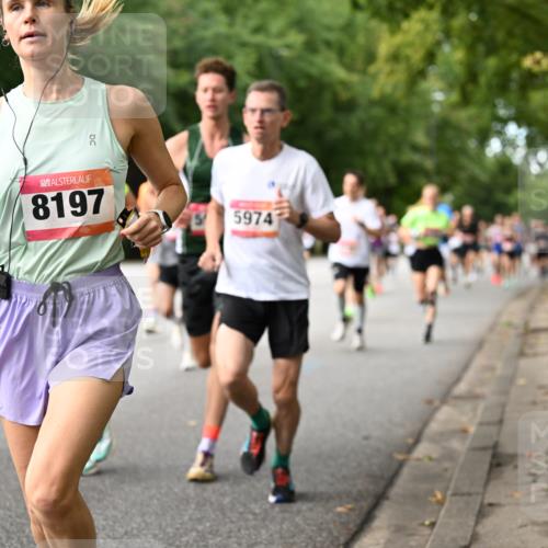 06.09.2026 - CURREX Alsterlauf Dr. Thomas Lammeyer http://msf.ph/oto/10113704 06.09.2026 09:05:48 Laufen 8197, 5974 meine-sportfotos.de