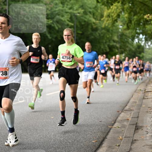 06.09.2026 - CURREX Alsterlauf Dr. Thomas Lammeyer http://msf.ph/oto/10113721 06.09.2026 09:05:51 Laufen 2738, 3592, 4758, 5783 meine-sportfotos.de