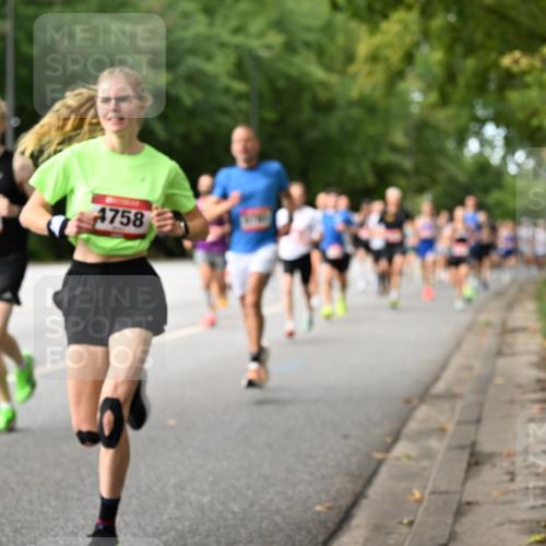 06.09.2026 - CURREX Alsterlauf Dr. Thomas Lammeyer http://msf.ph/oto/10113725 06.09.2026 09:05:51 Laufen 4758 meine-sportfotos.de