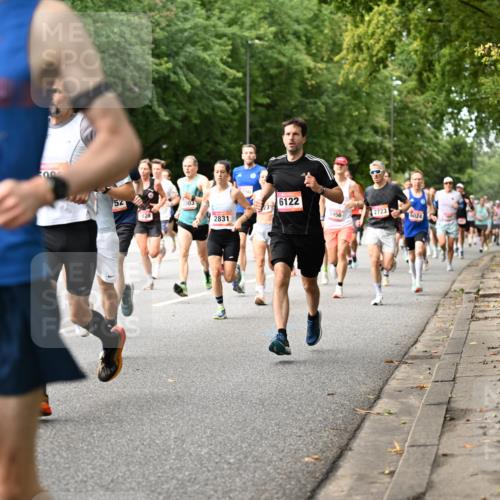 06.09.2026 - CURREX Alsterlauf Dr. Thomas Lammeyer http://msf.ph/oto/10113767 06.09.2026 09:05:57 Laufen 5768, 52, 828, 2003, 6122, 27, 2723, 5956, 6024, 2831 meine-sportfotos.de
