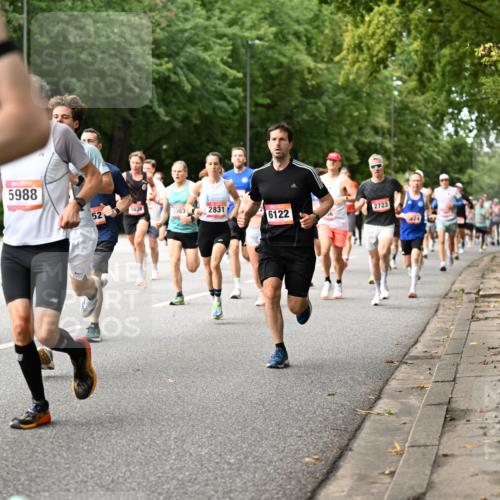 06.09.2026 - CURREX Alsterlauf Dr. Thomas Lammeyer http://msf.ph/oto/10113768 06.09.2026 09:05:57 Laufen 5988, 52, 2003, 2831, 6122, 2723 meine-sportfotos.de