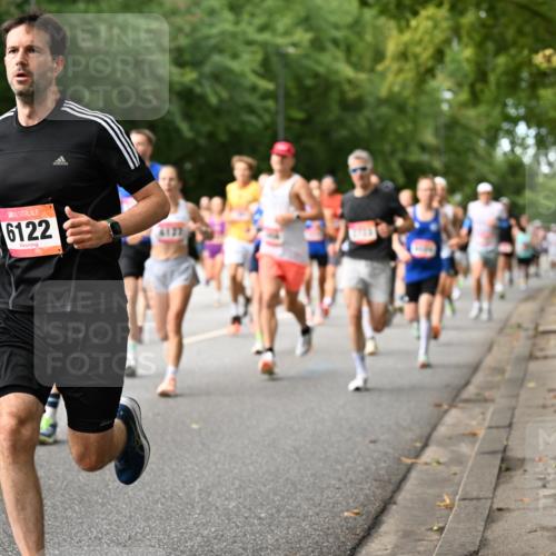 06.09.2026 - CURREX Alsterlauf Dr. Thomas Lammeyer http://msf.ph/oto/10113778 06.09.2026 09:05:59 Laufen 6122, 6137 meine-sportfotos.de