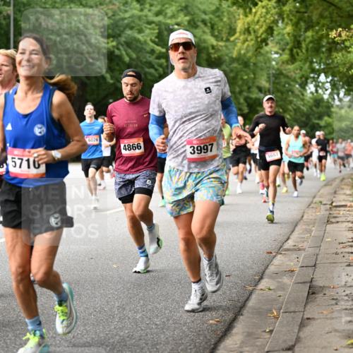 06.09.2026 - CURREX Alsterlauf Dr. Thomas Lammeyer http://msf.ph/oto/10113801 06.09.2026 09:06:03 Laufen 5710, 42, 195, 6026, 4866, 3997, 4657 meine-sportfotos.de