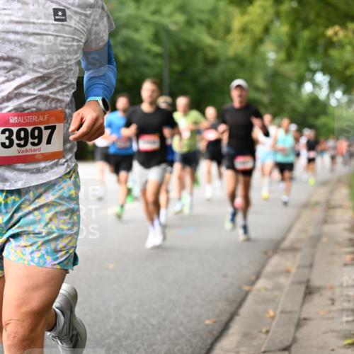 06.09.2026 - CURREX Alsterlauf Dr. Thomas Lammeyer http://msf.ph/oto/10113806 06.09.2026 09:06:03 Laufen 3997 meine-sportfotos.de