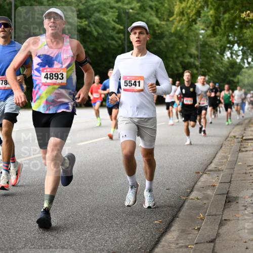 06.09.2026 - CURREX Alsterlauf Dr. Thomas Lammeyer http://msf.ph/oto/10113848 06.09.2026 09:06:11 Laufen 378, 4893, 5541, 4515 meine-sportfotos.de