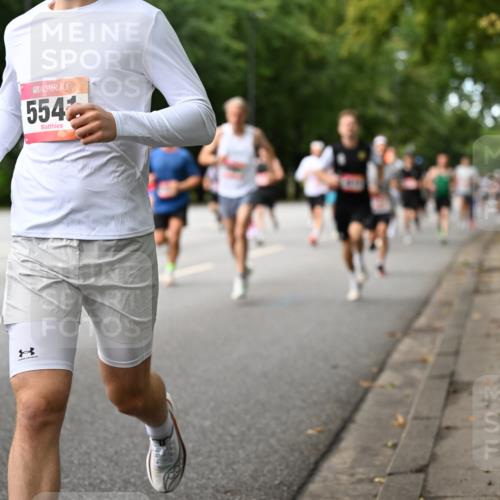 06.09.2026 - CURREX Alsterlauf Dr. Thomas Lammeyer http://msf.ph/oto/10113854 06.09.2026 09:06:11 Laufen 554 meine-sportfotos.de