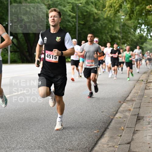 06.09.2026 - CURREX Alsterlauf Dr. Thomas Lammeyer http://msf.ph/oto/10113866 06.09.2026 09:06:13 Laufen 6375, 3960, 1, 4515, 4277 meine-sportfotos.de
